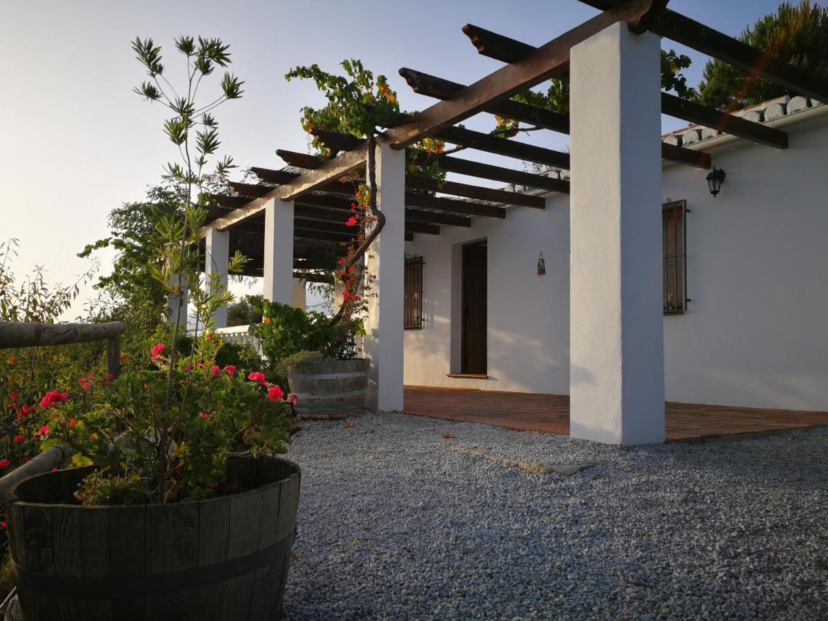 Villa Casa Lola Sayalonga Exterior foto